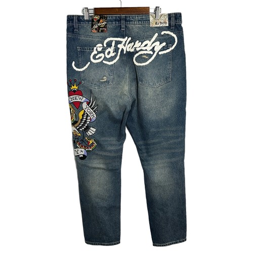Pantalones de mezclilla desgastados ED HARDY NUEVOS CON ETIQUETAS ajustados cónicos parche águila de la ciudad de Nueva York talla 36