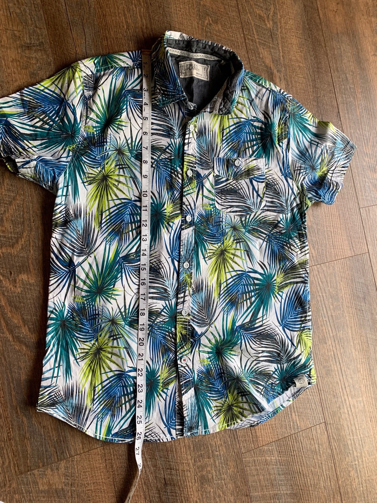 Men's Free Planet Green/Blue Tropical leaves  Button Down Shirt Size Medium