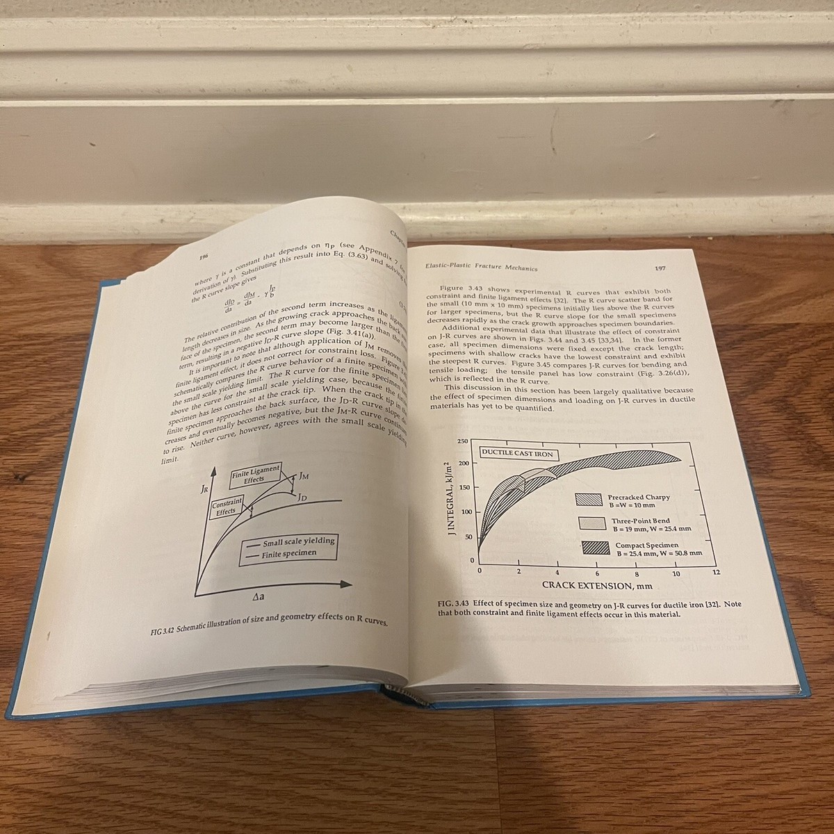 Fracture Mechanics : Fundamentals and Applications by Ted L