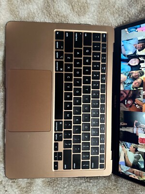 MacBook Air 13-inch (2020) Rose gold (condition is perfect) MacBook Air 13-inch (2020) Rose gold (condition is perfect)