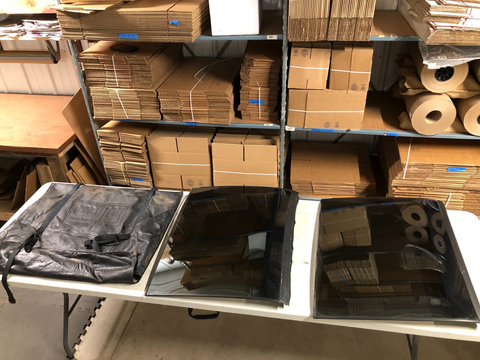 訳あり　木箱入り 絹謹製 匠のしるく シルク毛布 2.8万円相当！④＋⑤／2箱組 訳あり木箱入り 絹謹製 匠のしるく シルク毛布 2.8万円相当