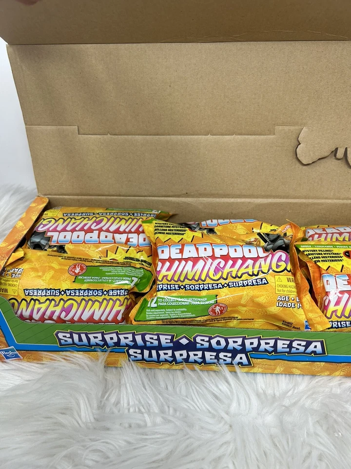 Сумки для фигурок сюрпризов Marvel Deadpool серия 2 Chimichanga в коллекционной коробке 12 - Изображение 2 из 3