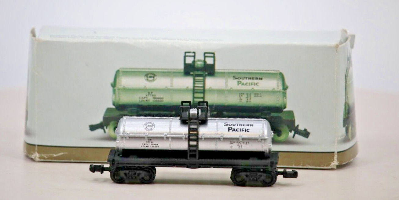 N Scale Southern Pacific Tank Car #97732 from High Speed
