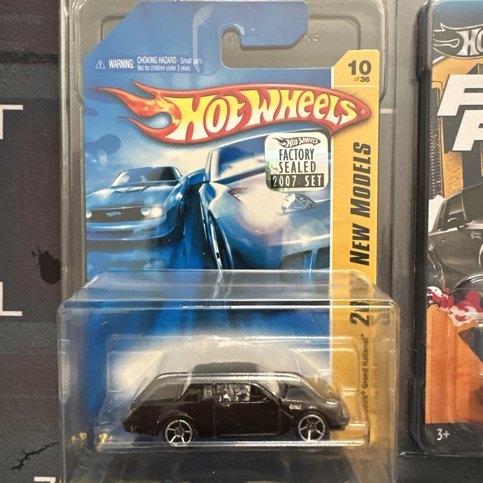 Hot Wheels Buick Grand National 2007 Nuevos Modelos ¡Y Rápido y Furioso! ¡Lote de 2!! Foto 2 de 4