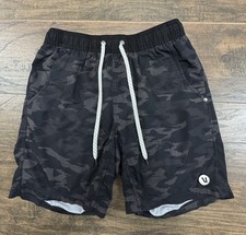 Vuori Shorts Mens Medium Kore Black Camo 7  Lined Workout Athletic