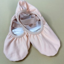 Capezio 2037W Hanami Ballet Shoes Light Pink Peach Canvas Split Sole Size 4M NIB