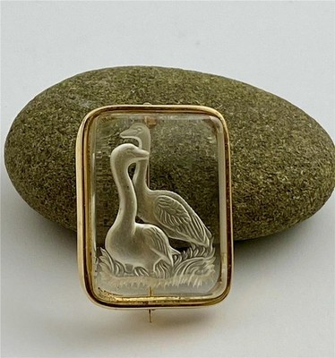 Vintage Etched Clear Glass Frosted Swans Gold Tone Brooch Pin