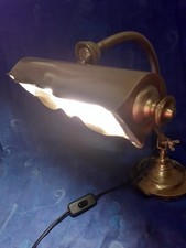 Très jolie lampe de notaire en laiton et bronze vers 1920 très bon état !!