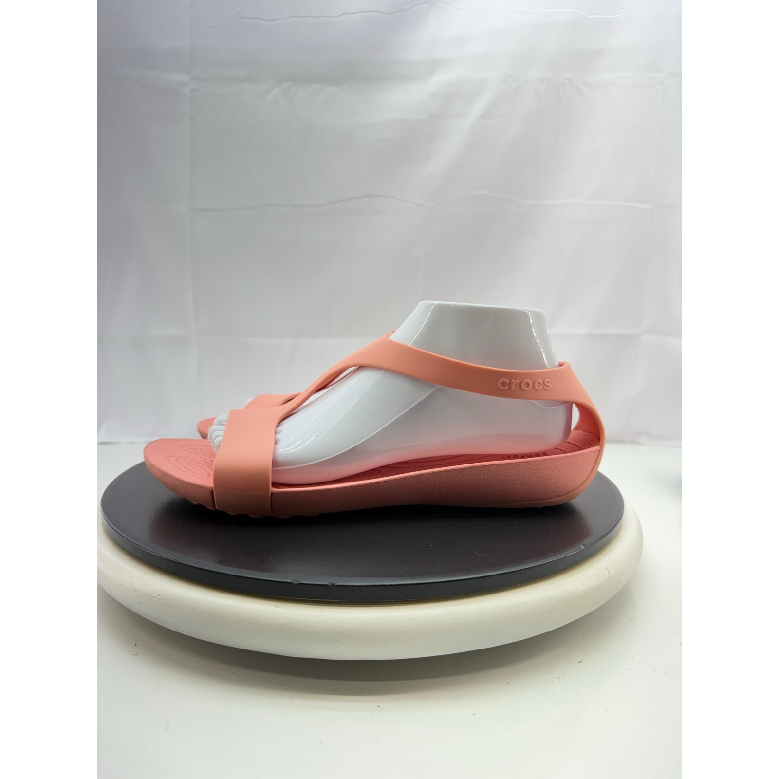 Crocs Serena T-Strap Sandals Womens Sz 10 Pink Open Toe Slingback Comfort Flats