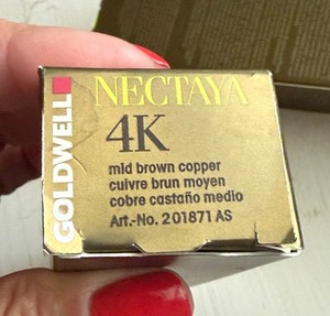 Goldwell Nectaya 4K mid brown copper