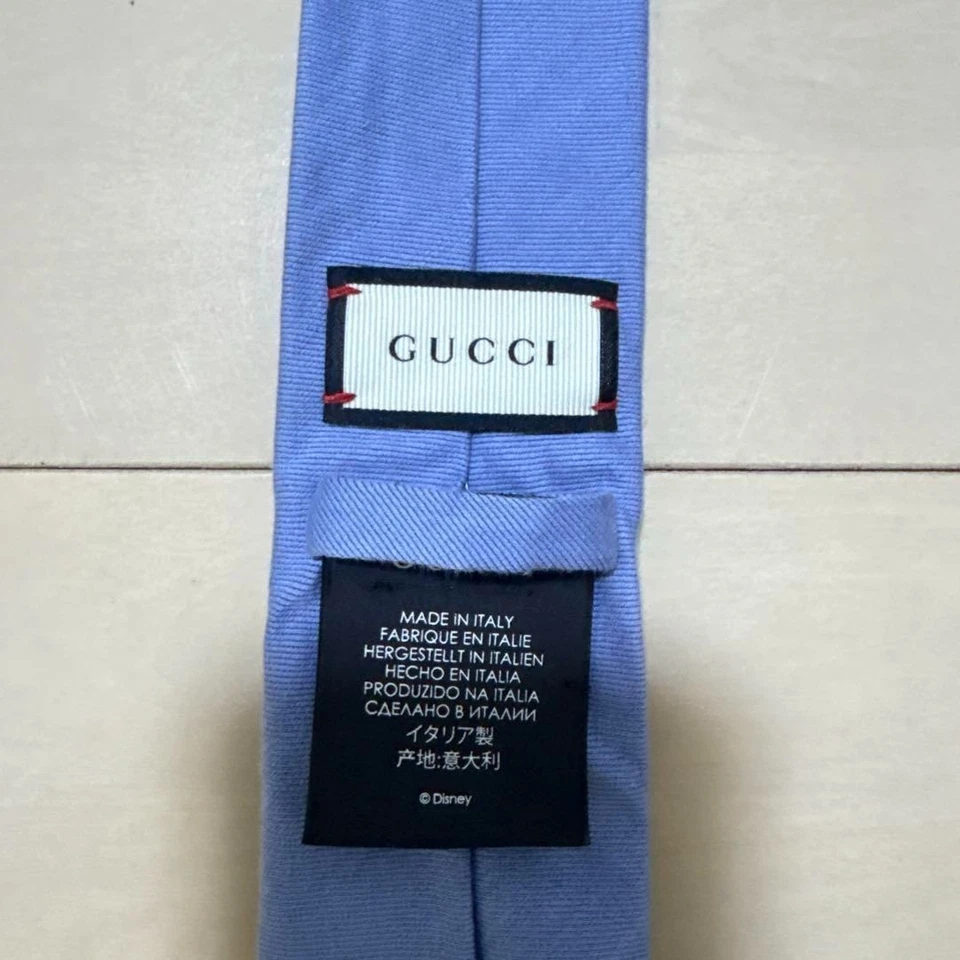 GUCCI × Corbata de seda italiana azul claro Disney - Colaboración Mickey, ligeramente usada Foto 4 de 4