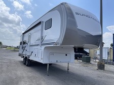 2027 Heartland Sundance XLT FW 24ML