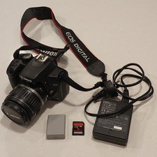 Canon EOS 1000D DSLR Camera With Canon 18-55 EFS Lens In Great Condition