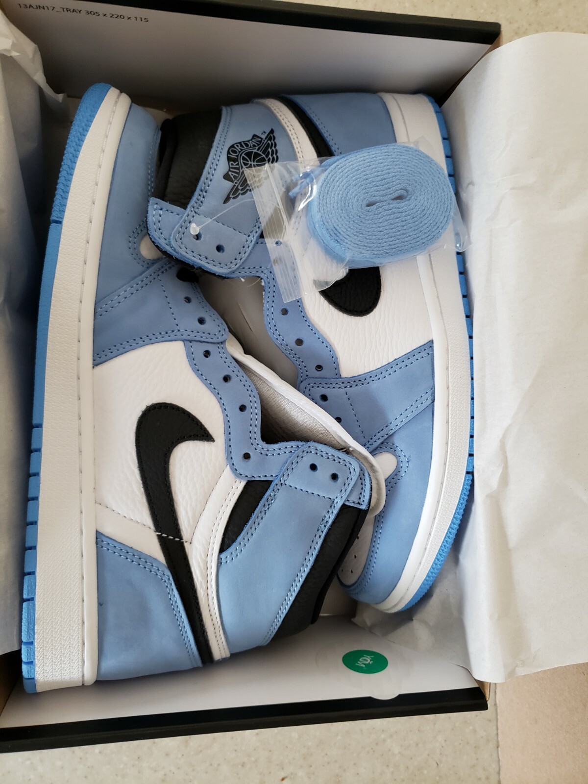 air jordan 1 retro high og university blue size 9