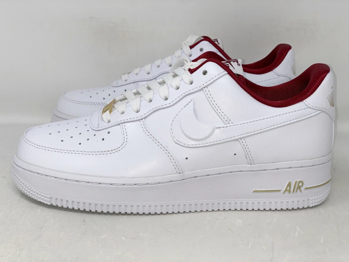 Maroon air force 1 deals low