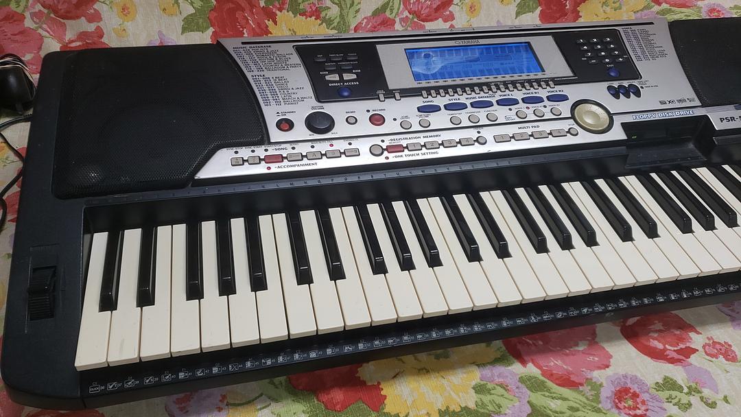YAMAHA ヤマハ PSR-550 ポータトーン シンセサイザー YAMAHA ヤマハ PSR-550 ポータトーン のがす シンセサイザー