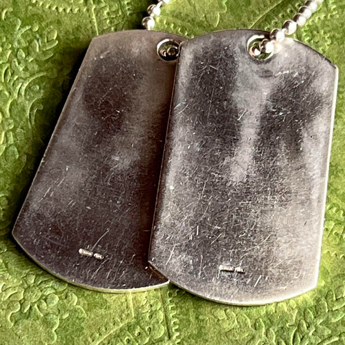 Collana con ciondolo doppia targhetta cane GUCCI argento sterling 925 placca logo usata - Foto 3 di 5