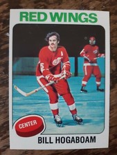 1975 OPC HOCKEY set break #67 BILL HOGABOAM RED WINGS   NM-MT or BETTER 