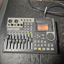 Fostex VF08 Digital Mulitracker 8 Track 18W Recorder