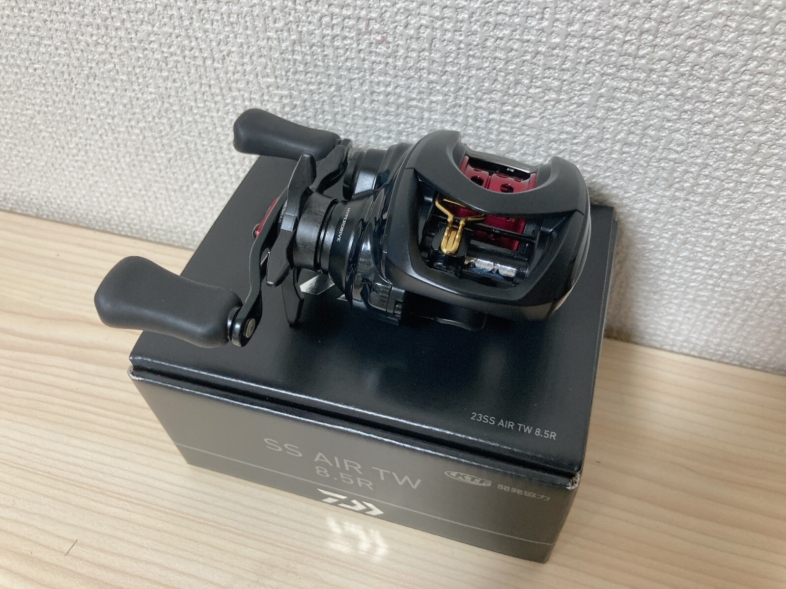 Daiwa Baitcasting Reel 23 SS AIR TW 8.5R Right Gear Ratio 8.5:1 Fishing IN BOX