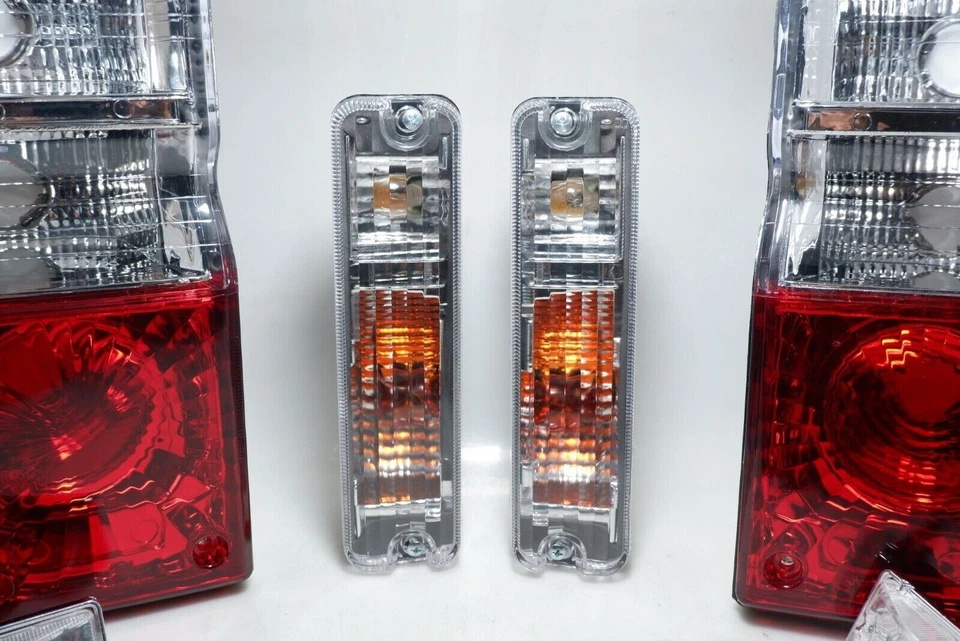 FRONT and SIDE TURN SIGNAL + TAILLIGHT LAMP R/L DAIHATSU ROCKY FEROZA BLIZZARD - Image 4 of 4