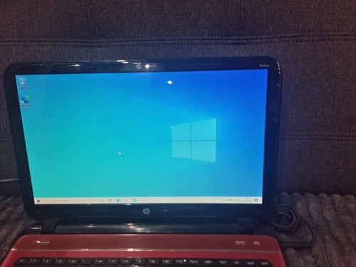 G693 HP Pavilion 15 B050ea i3 3217u 4gb ram 750gb Hdd Win 10 Slim - Picture 2 of 15