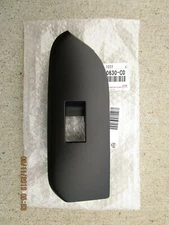 10 - 19 TOYOTA LAND CRUISER PRADO FRONT RIGHT SIDE WINDOW SWITCH BEZEL TRIM NEW