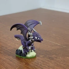 Skylander Cynder Figure