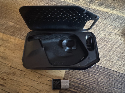 Poly / Plantronics Voyager 5200 with BT600 dongle and charging case