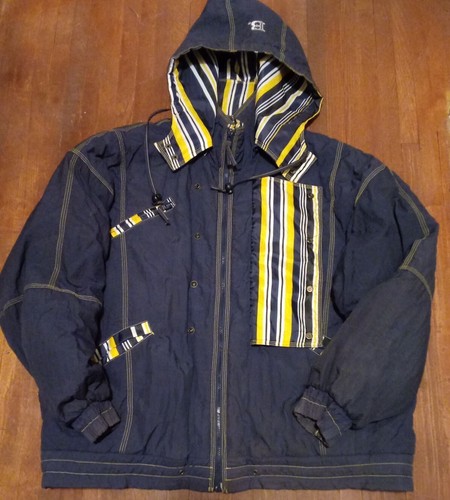 Vintage 1990s Michigan Wolverines Looney Tunes Willy Coyote Basketball Jacket - Picture 3 of 7