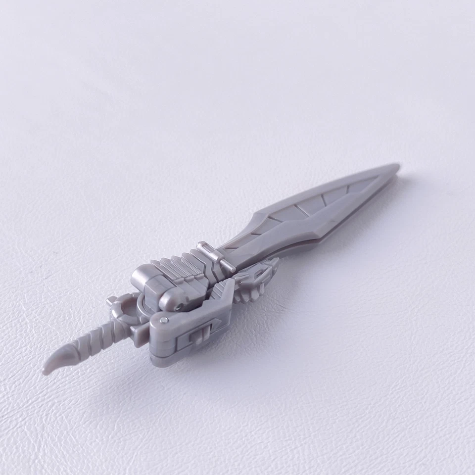 Transformers Giza Battle Master Netflix Nemesis Prime Spoiler Pack WFC - Image 3 of 4