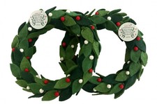 2 NWT Trader Joe  s Felted Wool Wreath Holly  Berries, Christmas Holiday Decor