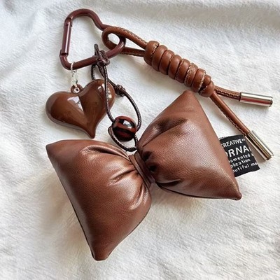 Y2k Vintage Brown Leather Bow Heart Pendant Fashion Tennis Keychain Bag Charm