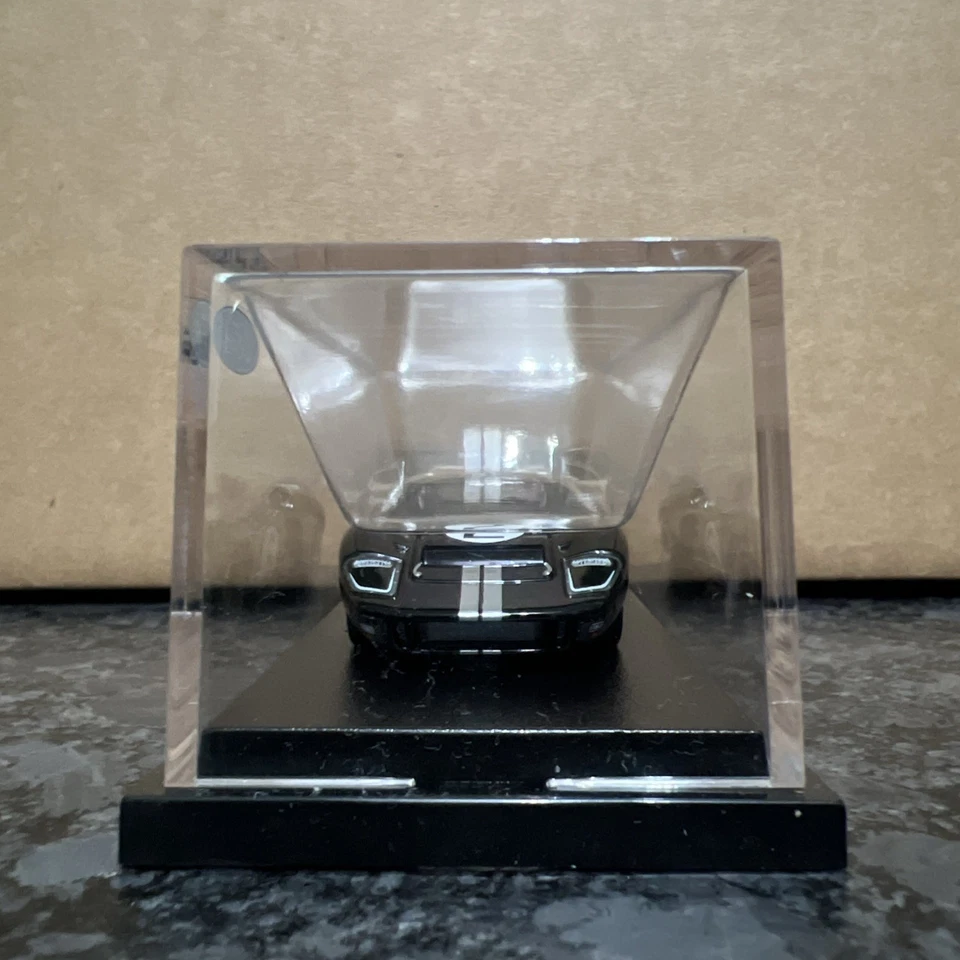 Ford GT40 MkII RLC Hot Wheels en mano Foto 4 de 4