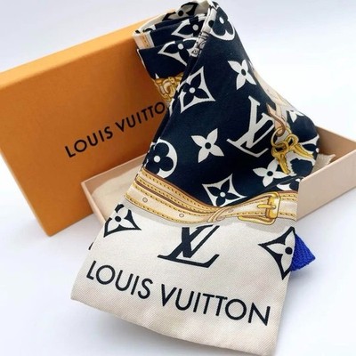 小物 LOUIS VUITTON SILK SCARF s-l400.jpg
