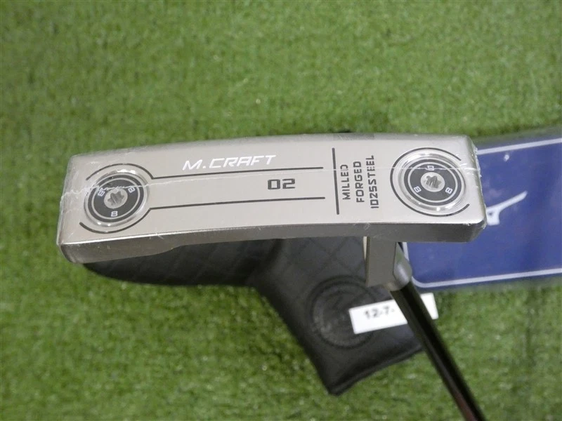 Mizuno M Craft OMOI 02 Type 2 II White Satin 35" Putter with HC & Weight Kit New - Image 2 of 4
