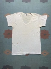 Vintage 70s blank white t shirt Hanes v neck stained soft single stitch medium