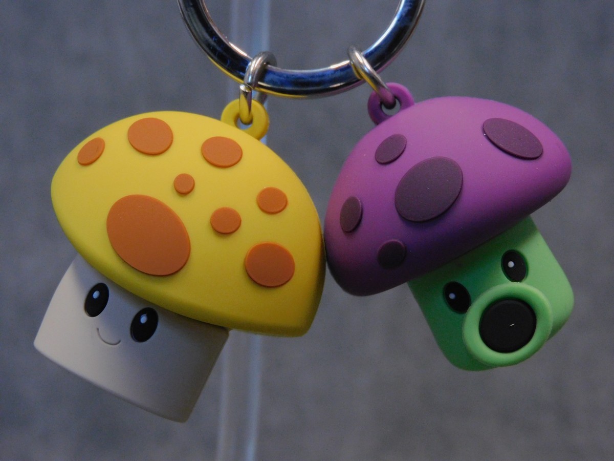 Plants vs Zombies NEW * Sun-shroom Puff-shroom Clip * Blind Bag