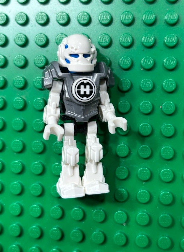 Lego Hero Factory Minifigure Stormer - Bright Blue Head hf018