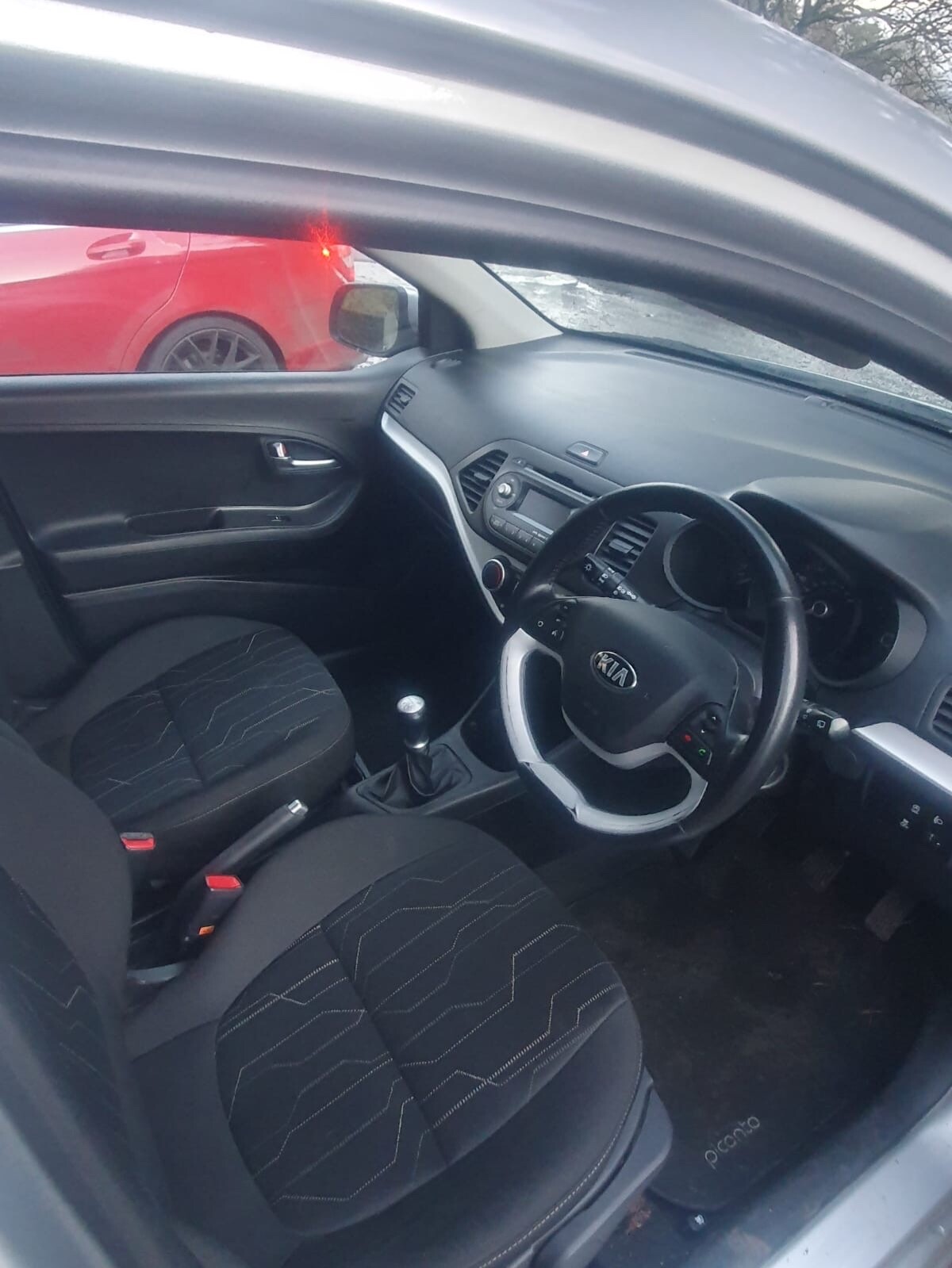 KIA PICANTO 2 ECODYNAMICS 1.2 5DR HATCHBACK 44,000 miles £0.00 ROAD TAX