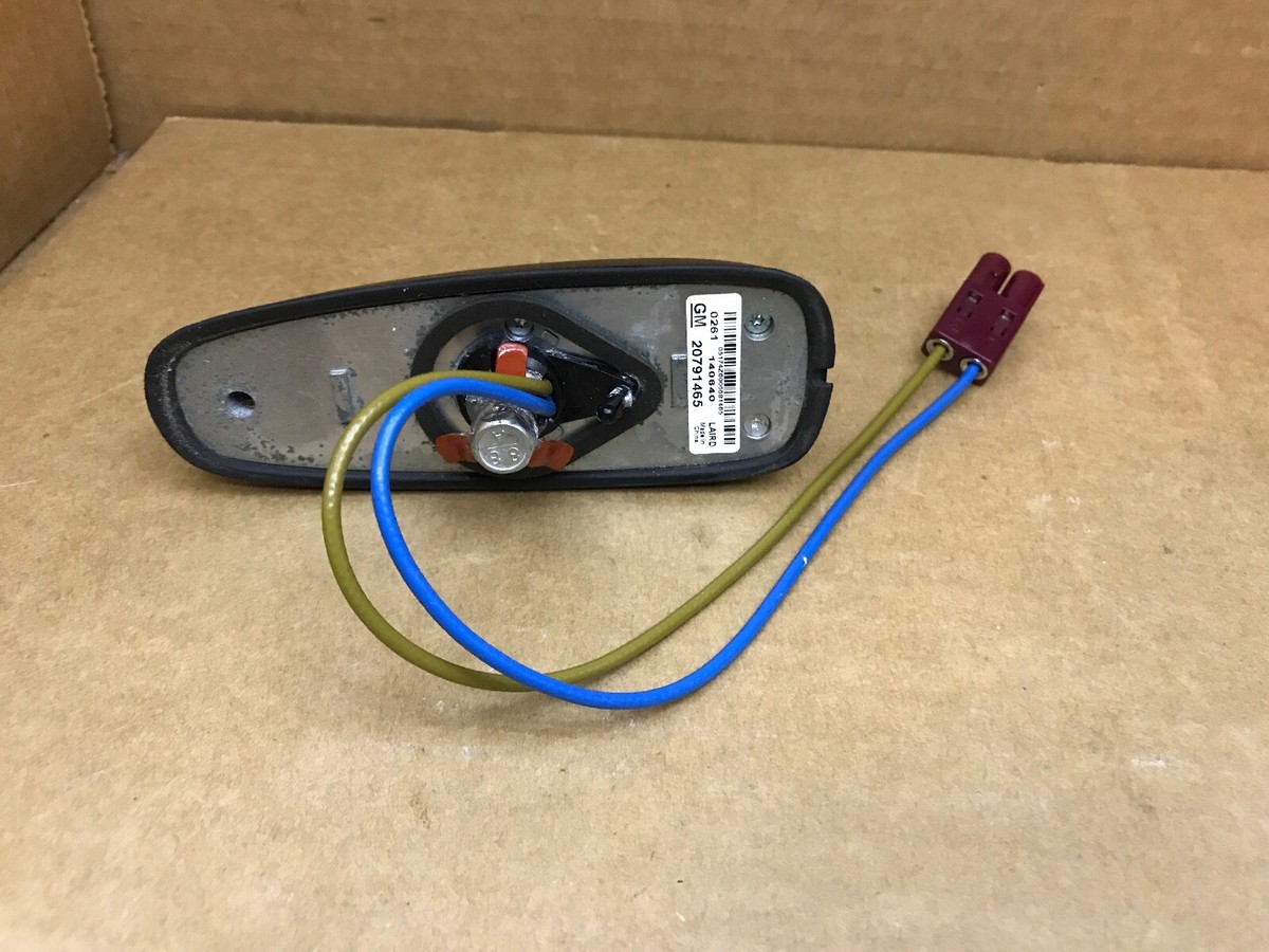 07-13 Silverado Sierra Tahoe Yukon Escalade Onstar Antenna 2