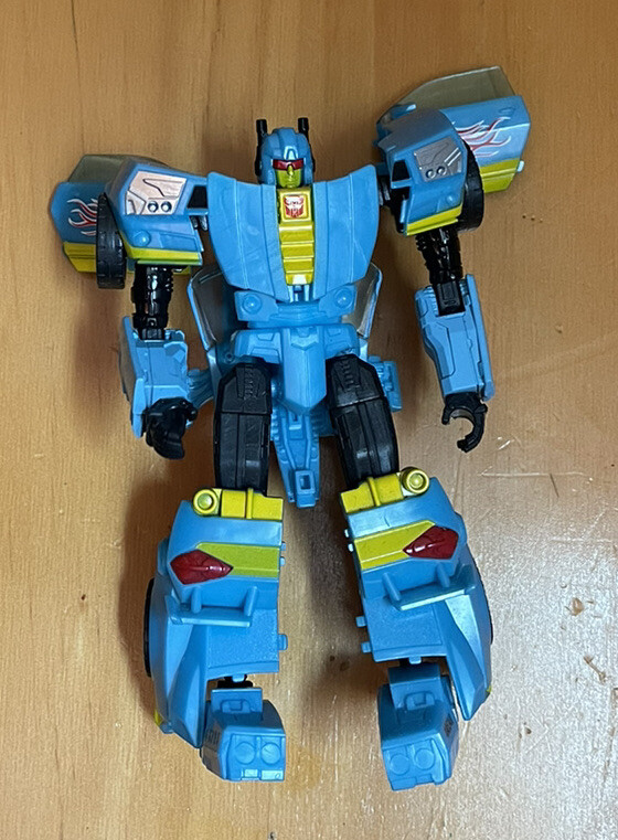 Transformers Generations 30th Anniversary Thrilling 30 Deluxe