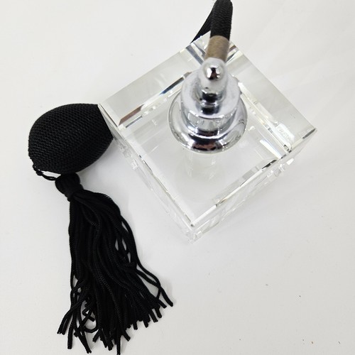 Signed Oleg Cassini Square Crystal Perfume Bottle w/ Black Tassel Atomizer EUC. - 第 5/8 張圖片