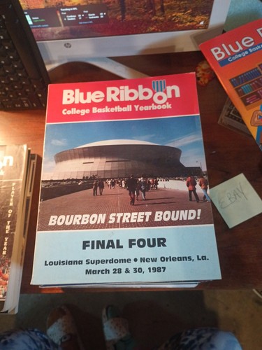 (11) Chris Dortch's Blue Ribbon College Basketball Yearbooks 1982-2003 - Picture 10 of 16