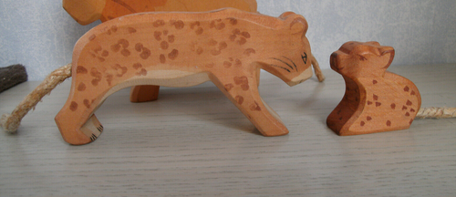 Ostheimer Figuren Leopard groß klein sitzend Brandstempel - Bild 4 von 8