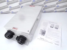 RayCap - RSCAC-7239-P-240 - LOAD CENTER SURGE AC DISCONNECT 100A MAIN Small Cell