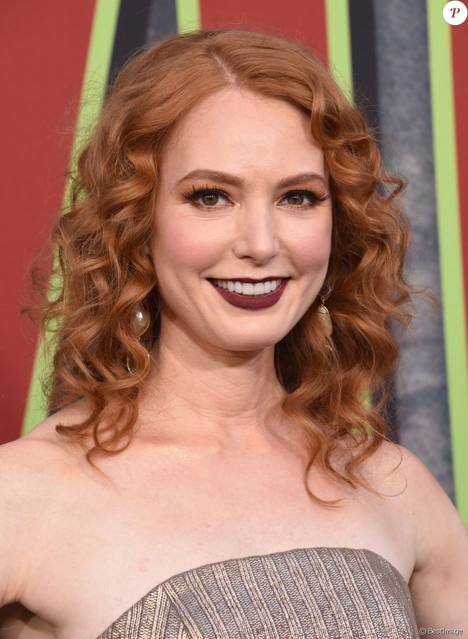 Alicia Witt Nude Shoulder Suit 8x10 Picture Photo Print eBay