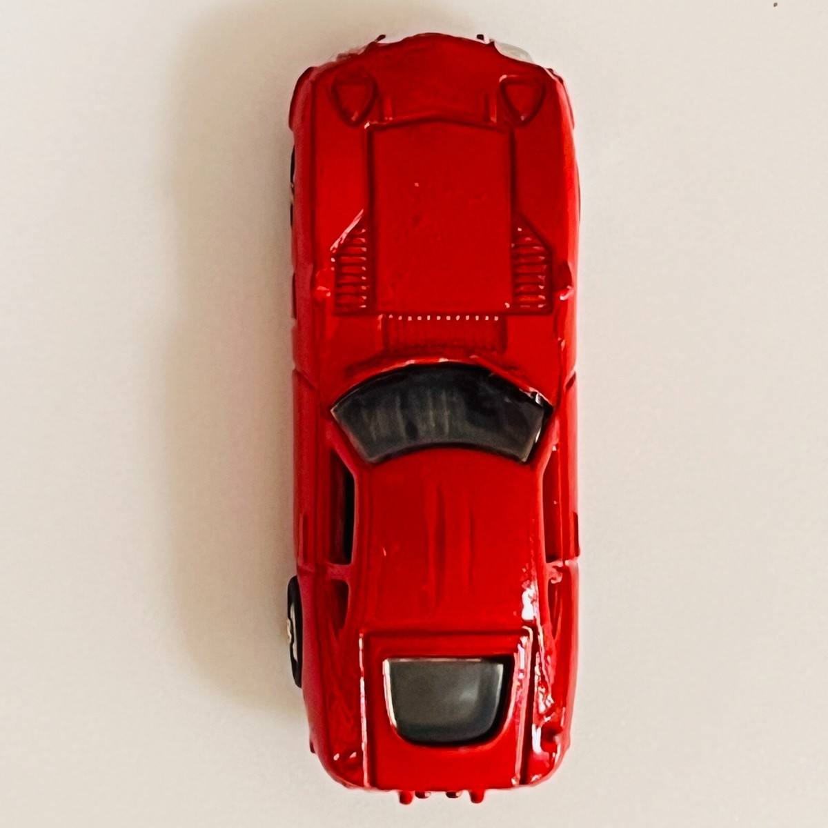 Toyota 2000GT Car Miniature Vehicle Figure Red Blue Iconic