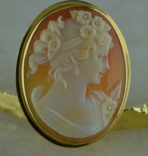 Vintage 18K Yellow Gold Shell Cameo Cameo Pin Pendant Circa 1960 - Afbeelding 1 van 4