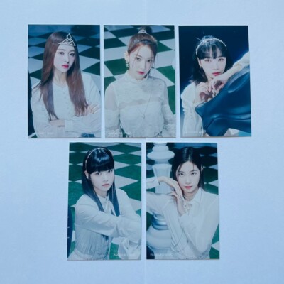 LE SSERAFIM FEARLESS JAPAN 1st SINGLE Photo card Weverse